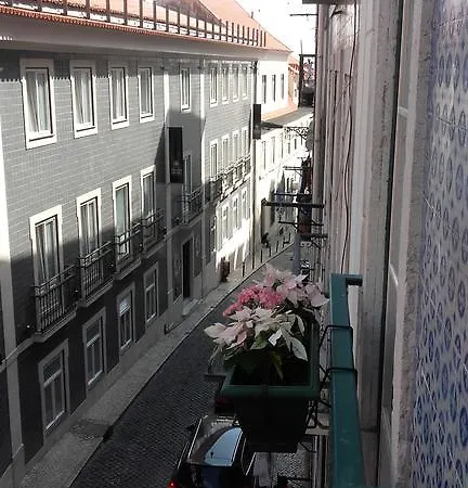 Chiado Place To Be